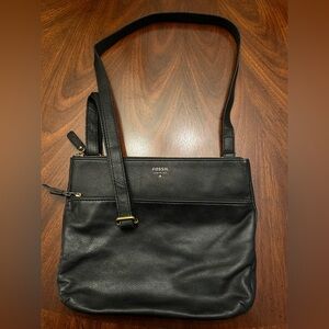 FOSSIL Tinsley Crossbody Bag
MAKE AN OFFER!